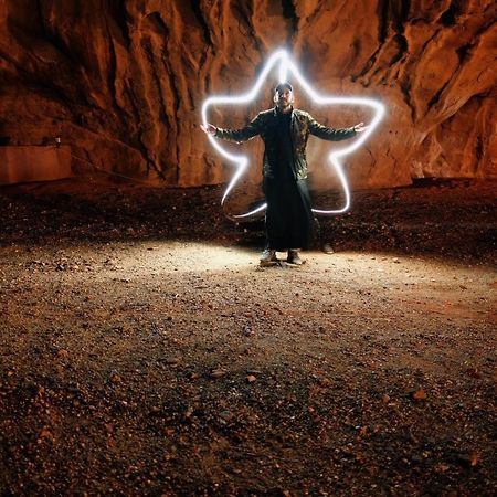 Hotel Star Walk Camp & Tours Wadi Rum Esterno foto