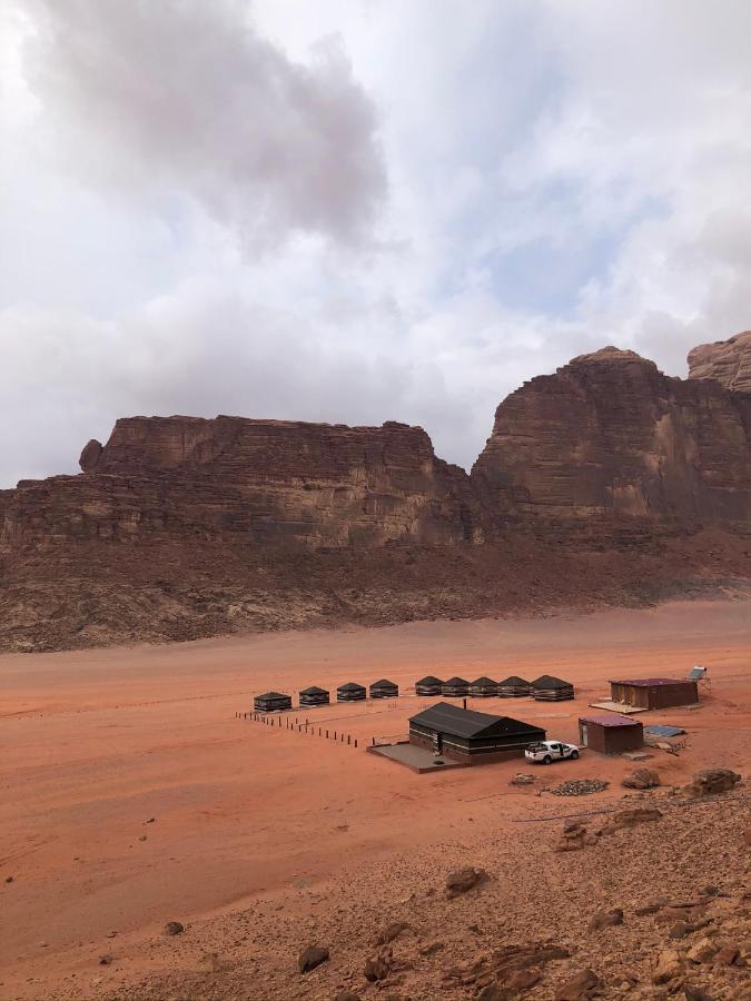 Hotel Star Walk Camp & Tours Wadi Rum Esterno foto
