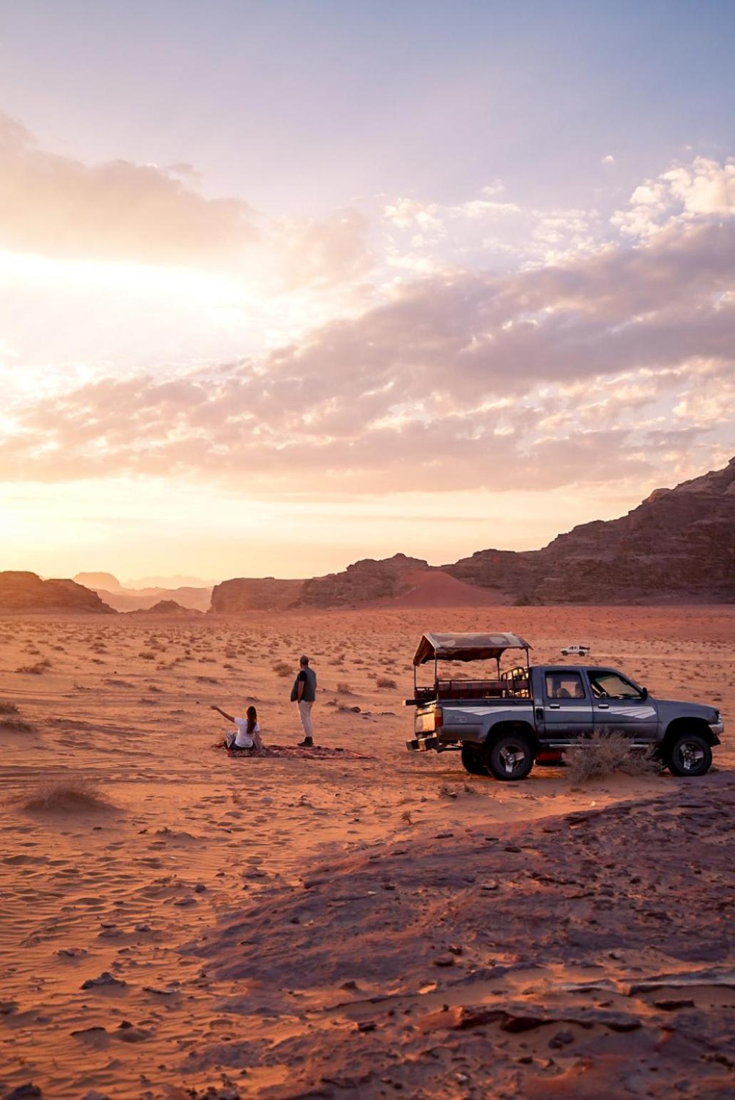 Hotel Star Walk Camp & Tours Wadi Rum Esterno foto