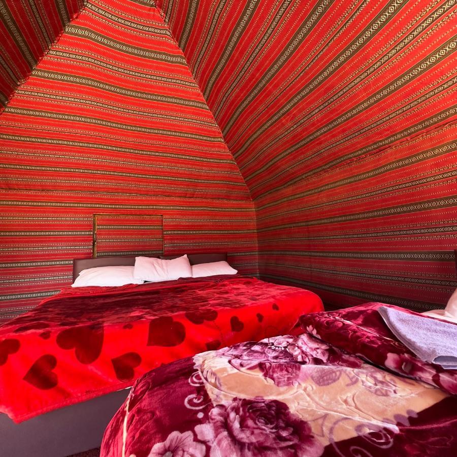 Hotel Star Walk Camp & Tours Wadi Rum Esterno foto