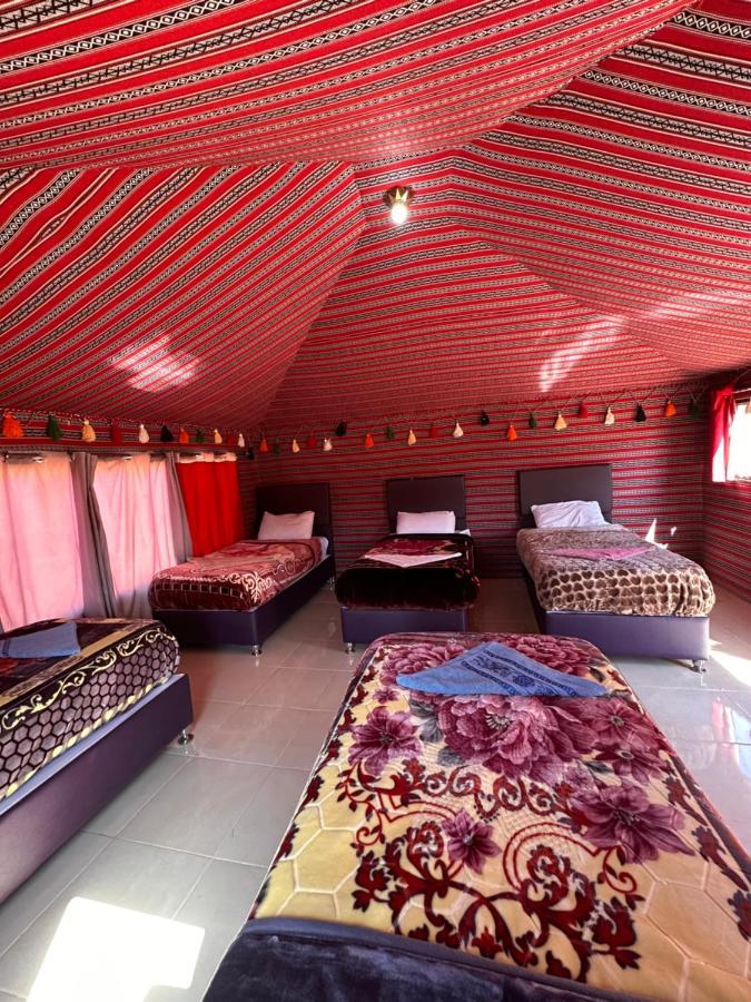 Hotel Star Walk Camp & Tours Wadi Rum Esterno foto
