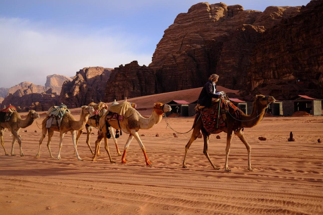 Hotel Star Walk Camp & Tours Wadi Rum Esterno foto
