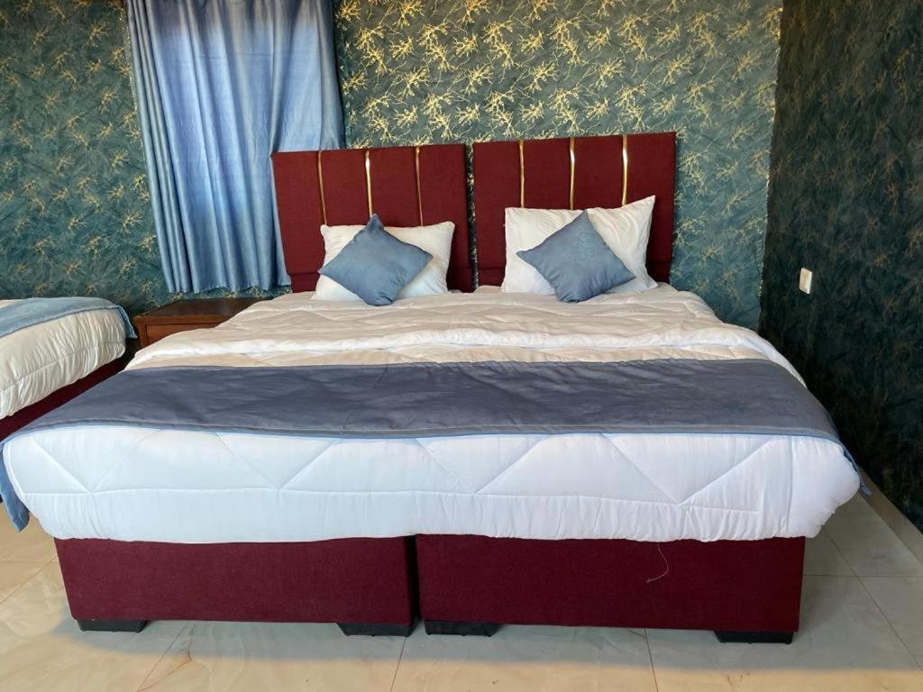 Hotel Star Walk Camp & Tours Wadi Rum Esterno foto