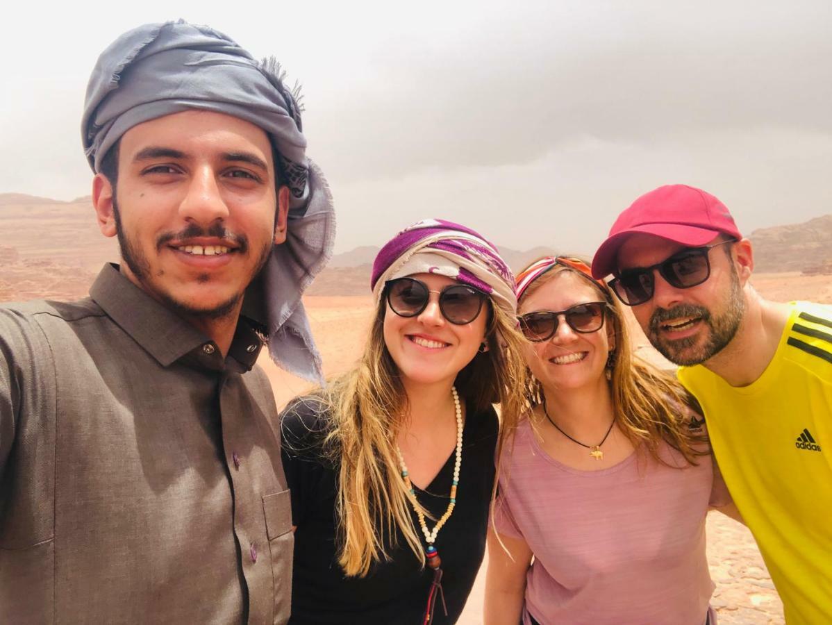 Hotel Star Walk Camp & Tours Wadi Rum Esterno foto