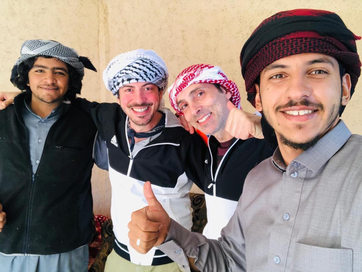 Hotel Star Walk Camp & Tours Wadi Rum Esterno foto
