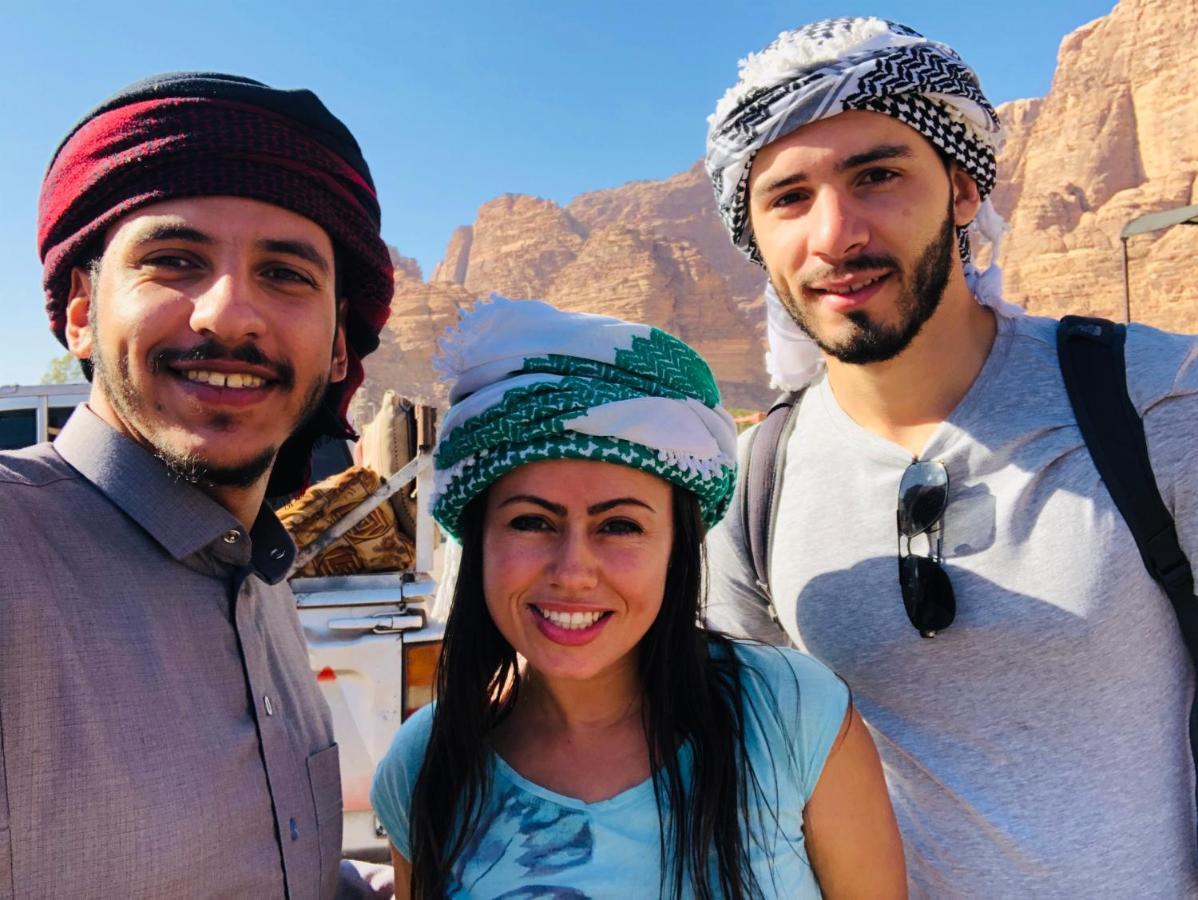 Hotel Star Walk Camp & Tours Wadi Rum Esterno foto